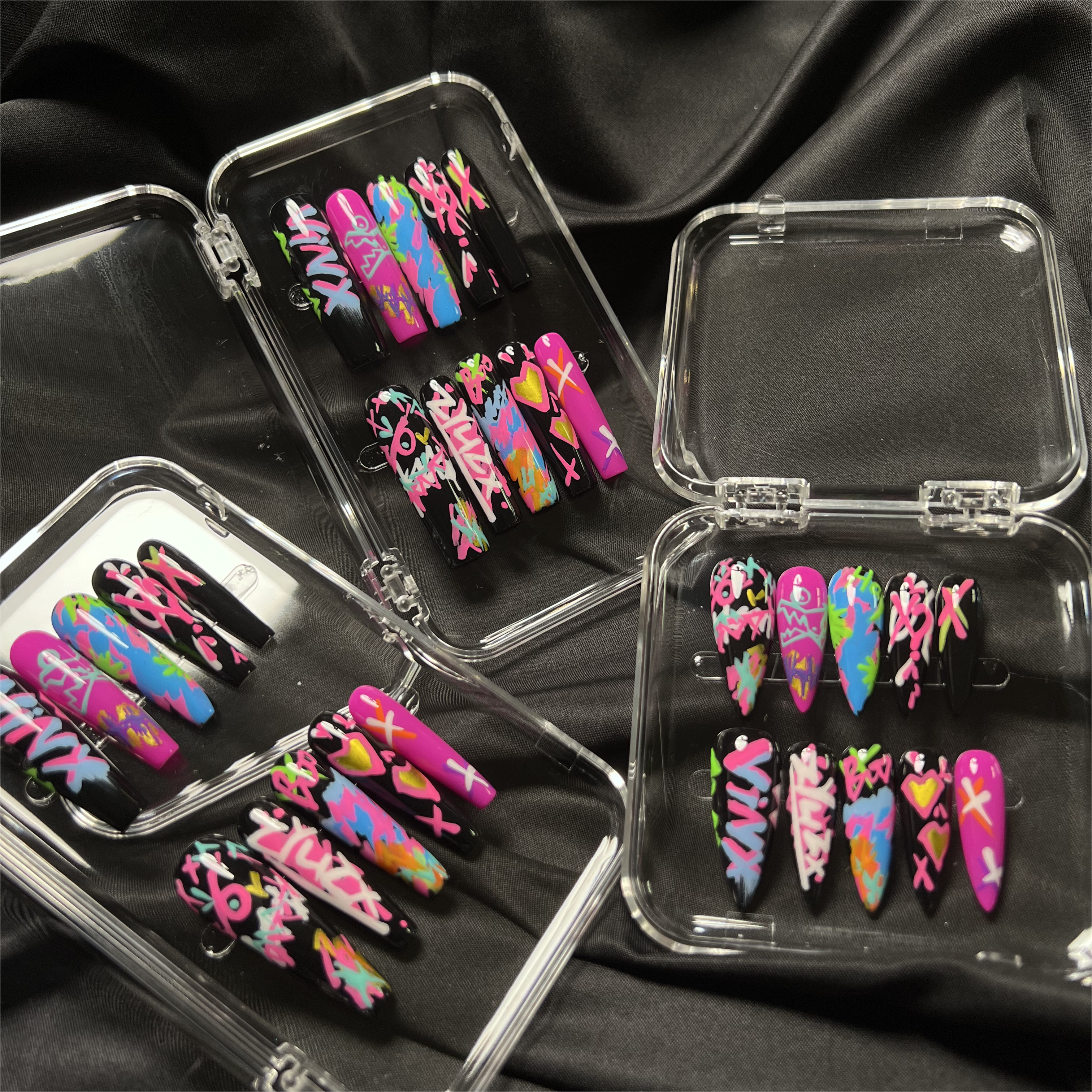 Siva Nail, Neon Groove, Style Graffiti, Ongles à coller faits main