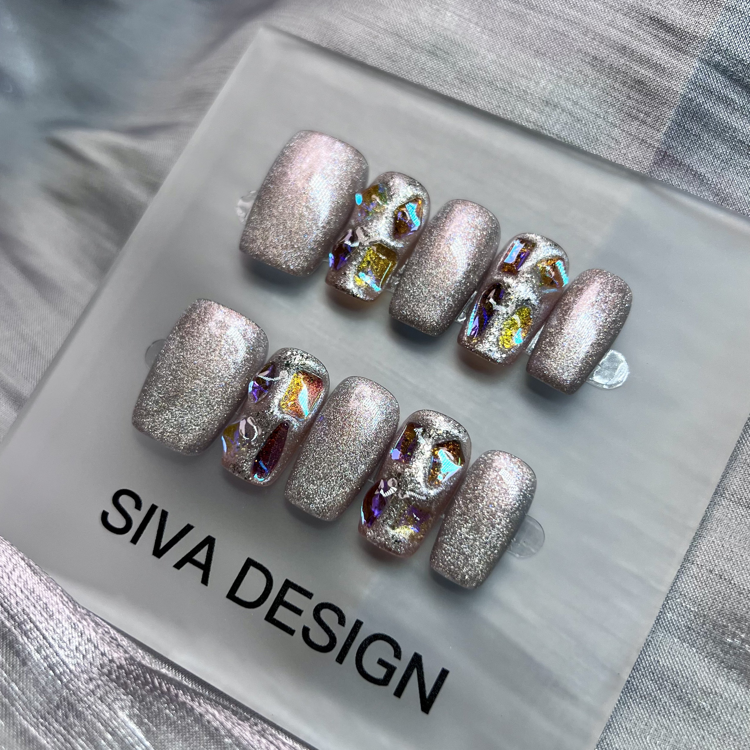 Siva Nail, Velvet Rush, Luxe Sparkle, faux ongles faits main