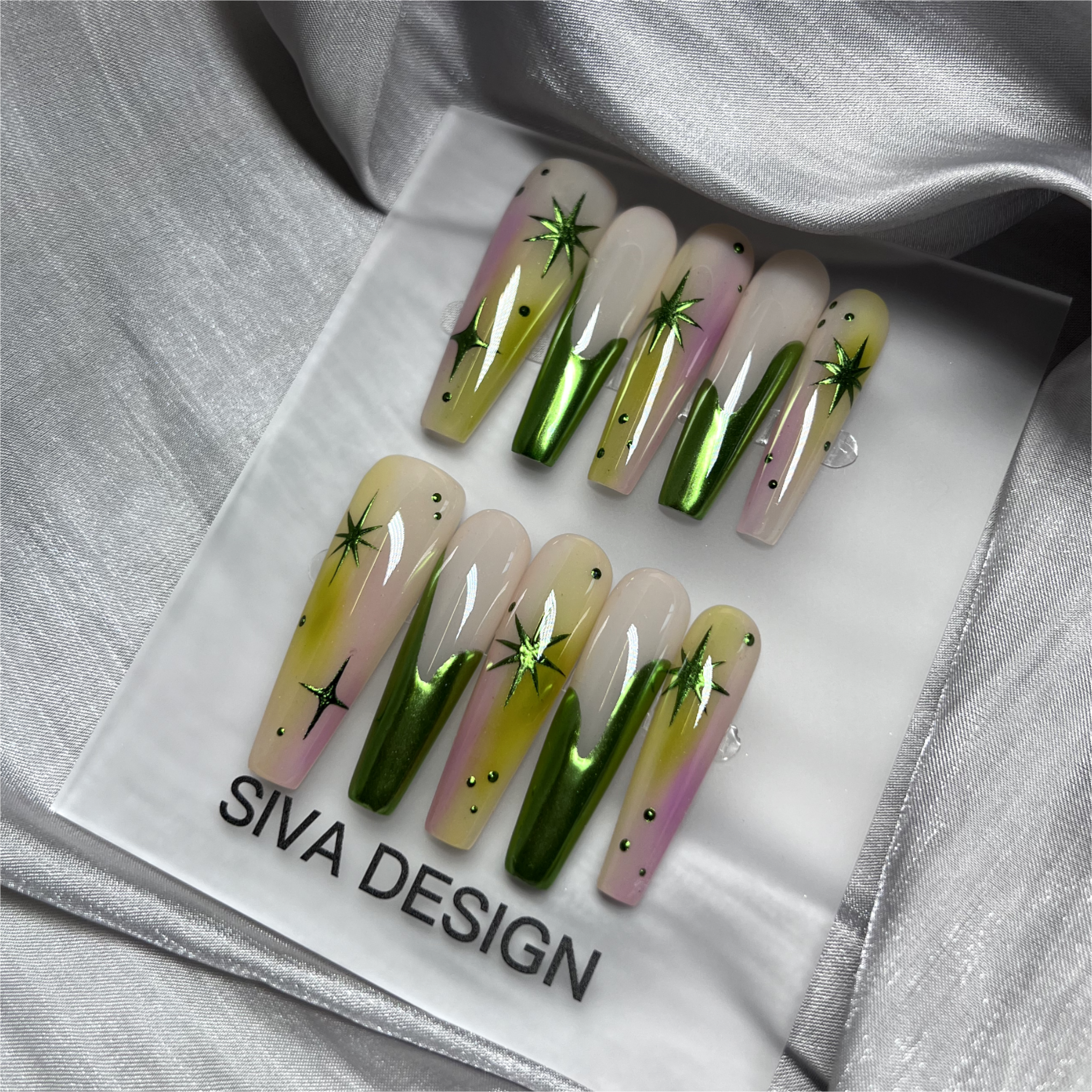 Siva Nail, Verdant Whimsy, Ombre artistique verte et violette, faux ongles faits main