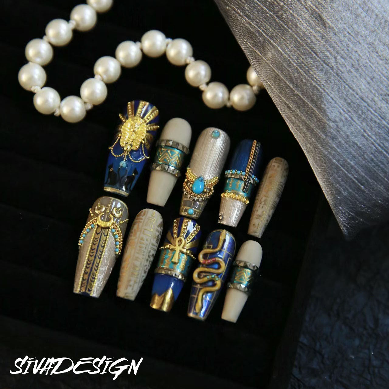 Siva Nail, Luxor's Treasure, ongles pressés de luxe faits à la main