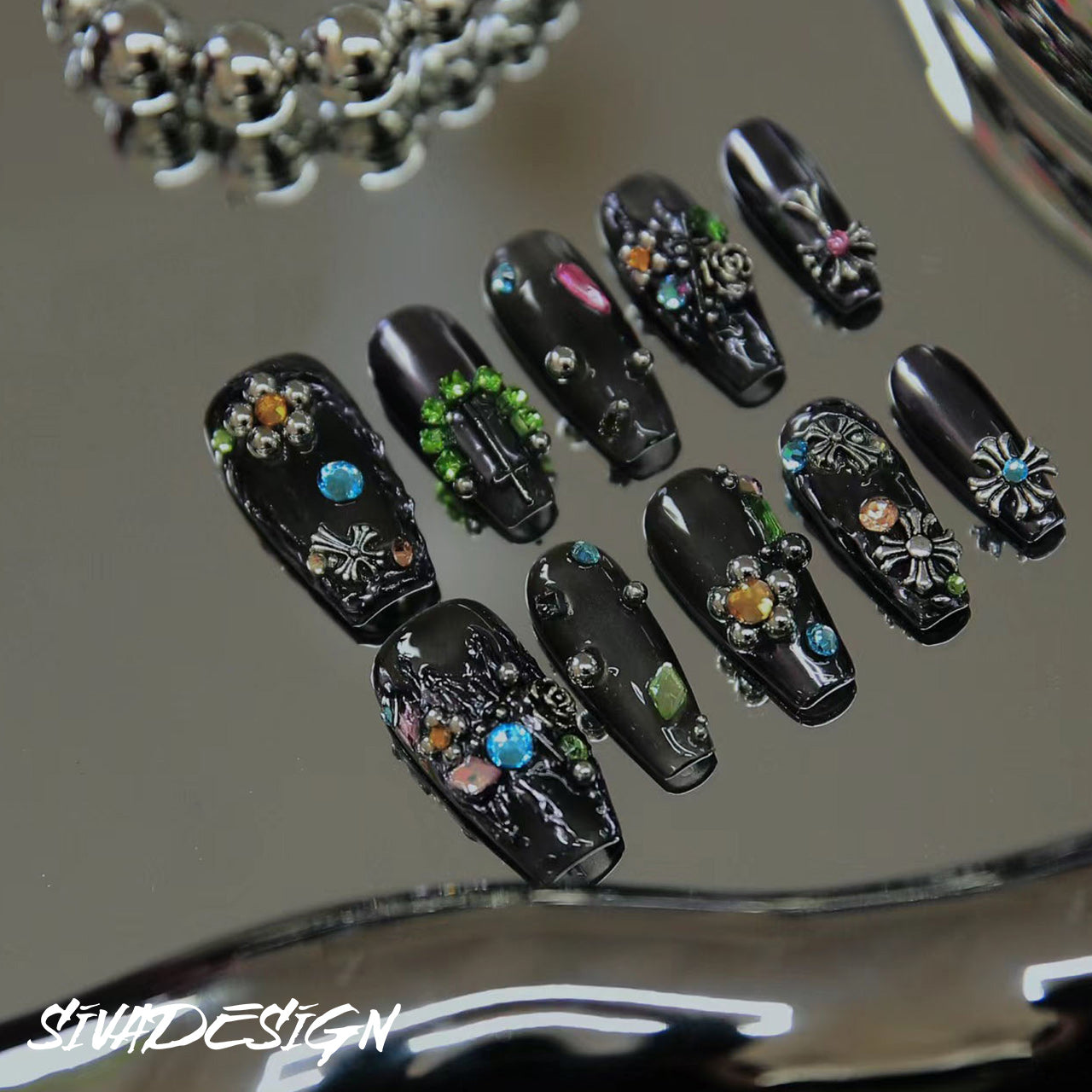 Siva Nail, Onyx Opulence, Ongles à coller faits main de style gothique