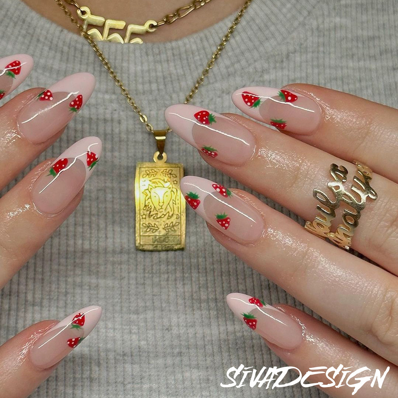 Siva Nail, Strawberry Field Tips, Sweet Charm, Ongles à coller faits main