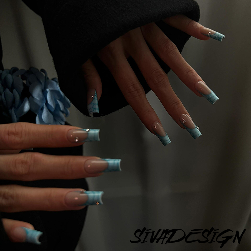 Siva Nail, Oceanic Marble, ongles à pression faits main de style élégant