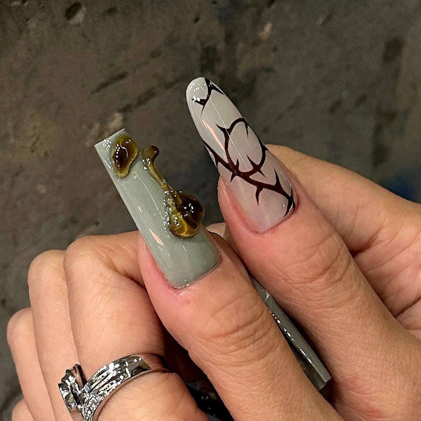 siva-nail-nocturnal-notes-gothic-press-on-nails-20240624114131-42013880-072c-4121-81ad-6dc364afb4d3-_9