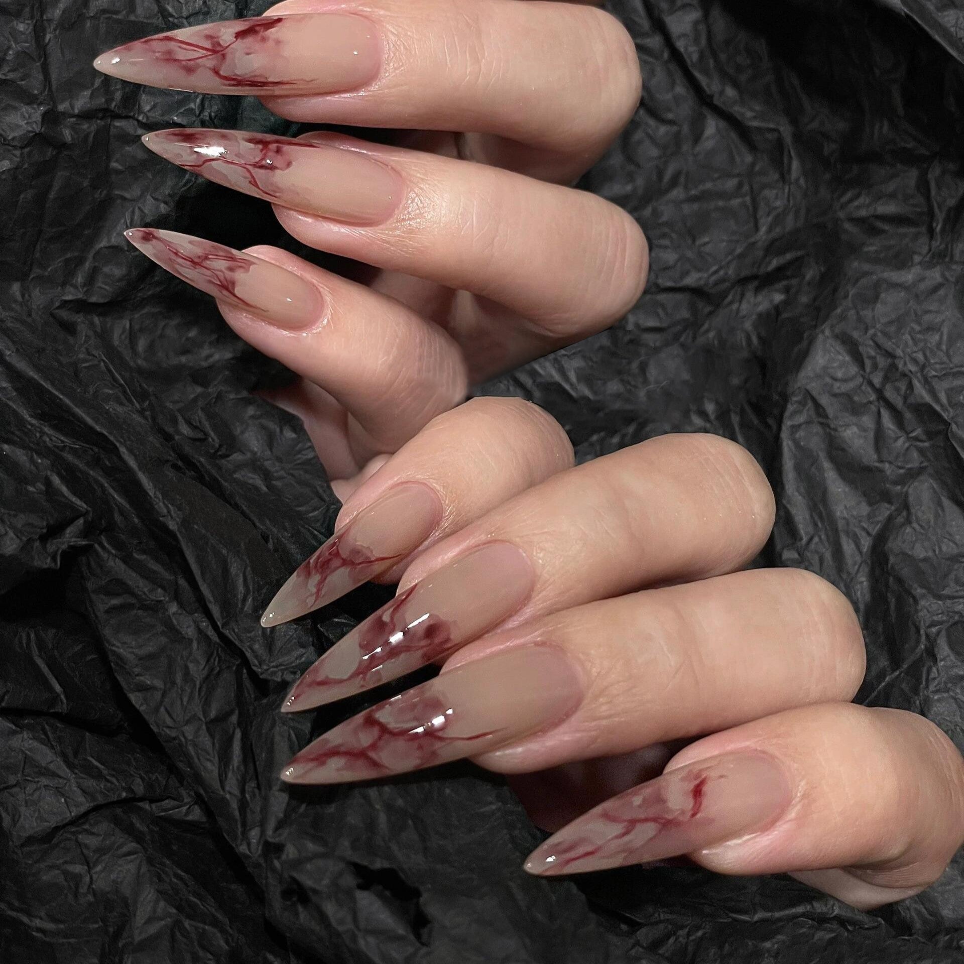 Siva Nail, Blood Moon Mystique, Dark Enchantment, Ongles à coller faits main