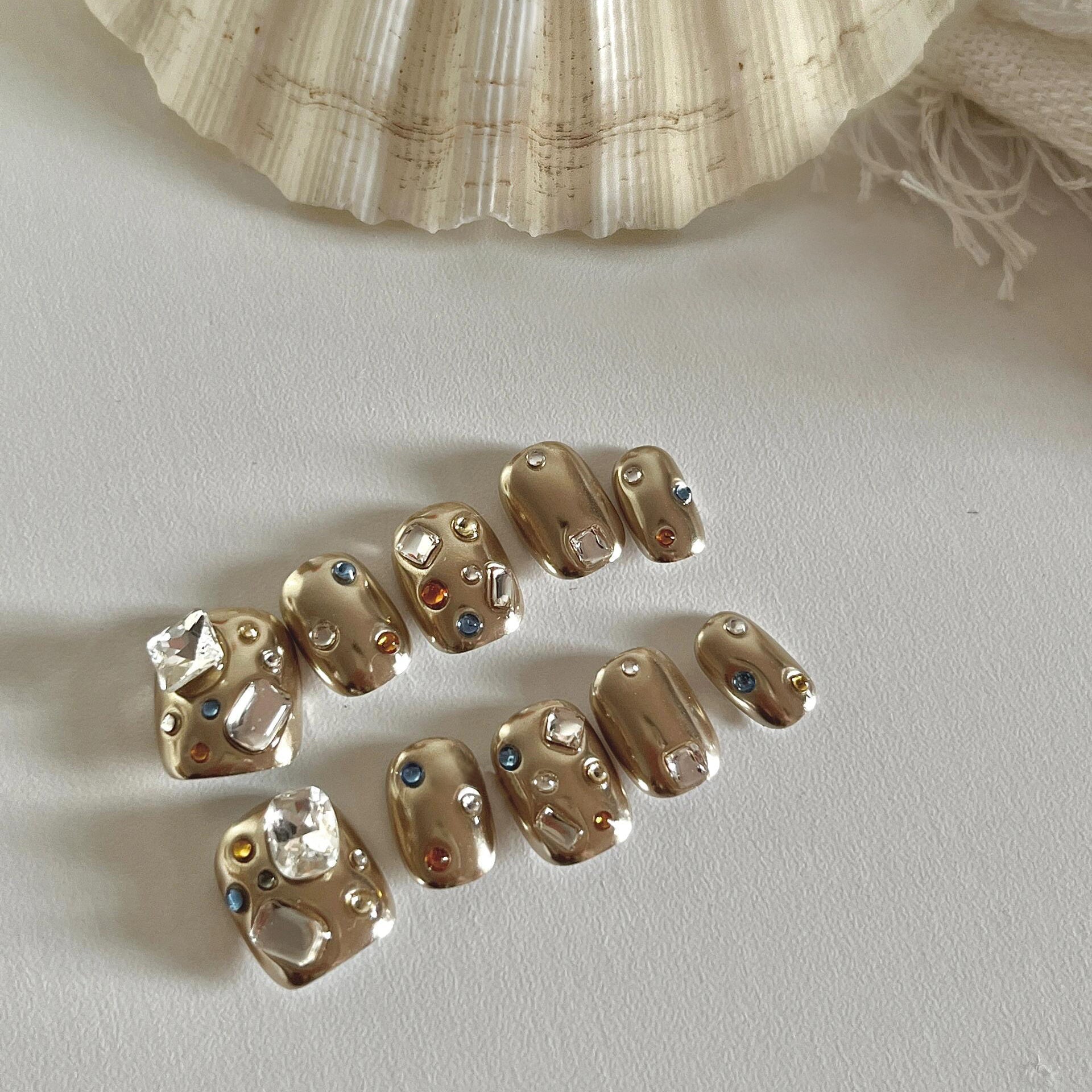 siva-nail-golden-mirage-luxury-style-acrylic-handmade-press-on-nails-2_5