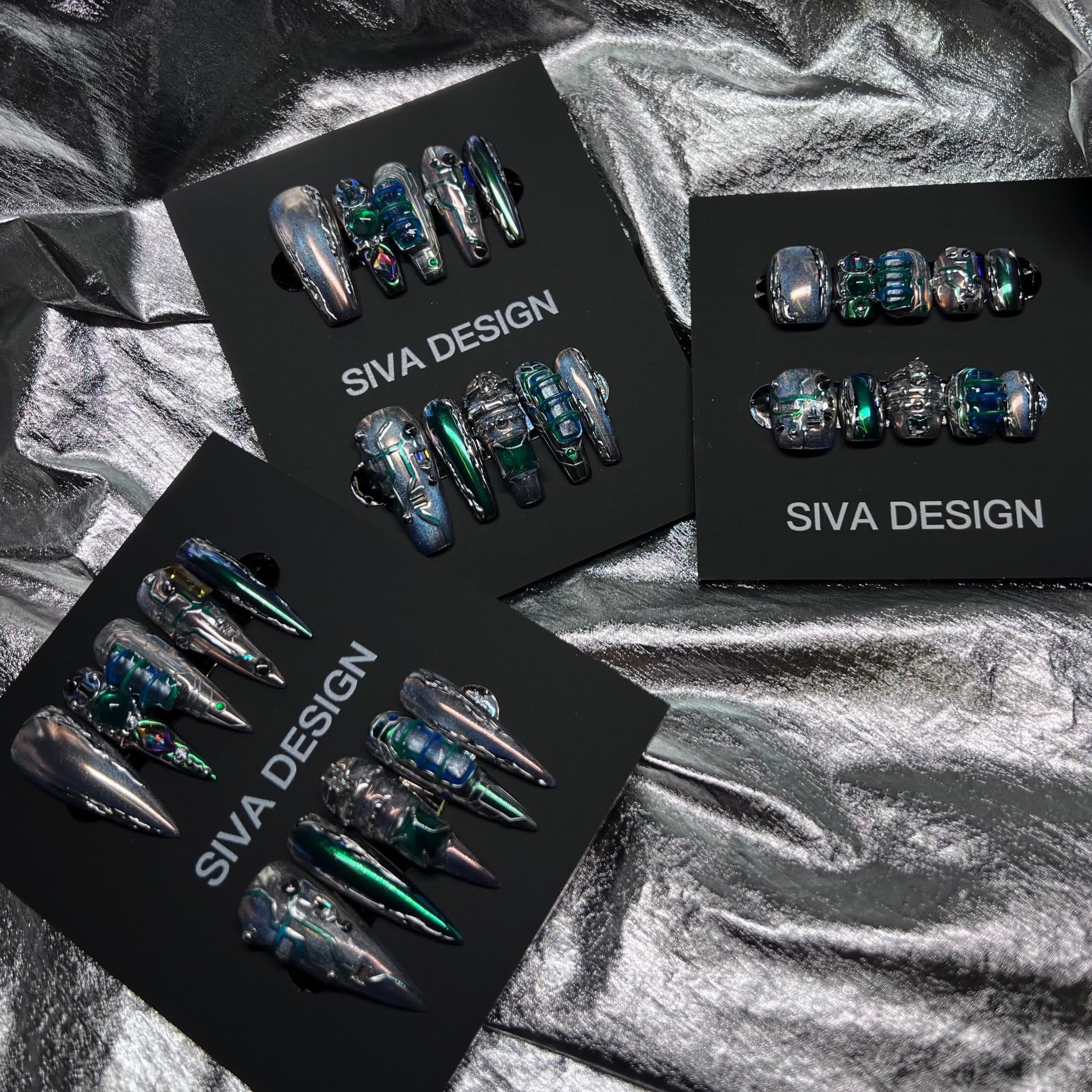 Siva Nail, Cyber ​​Glow, faux ongles futuristes faits main