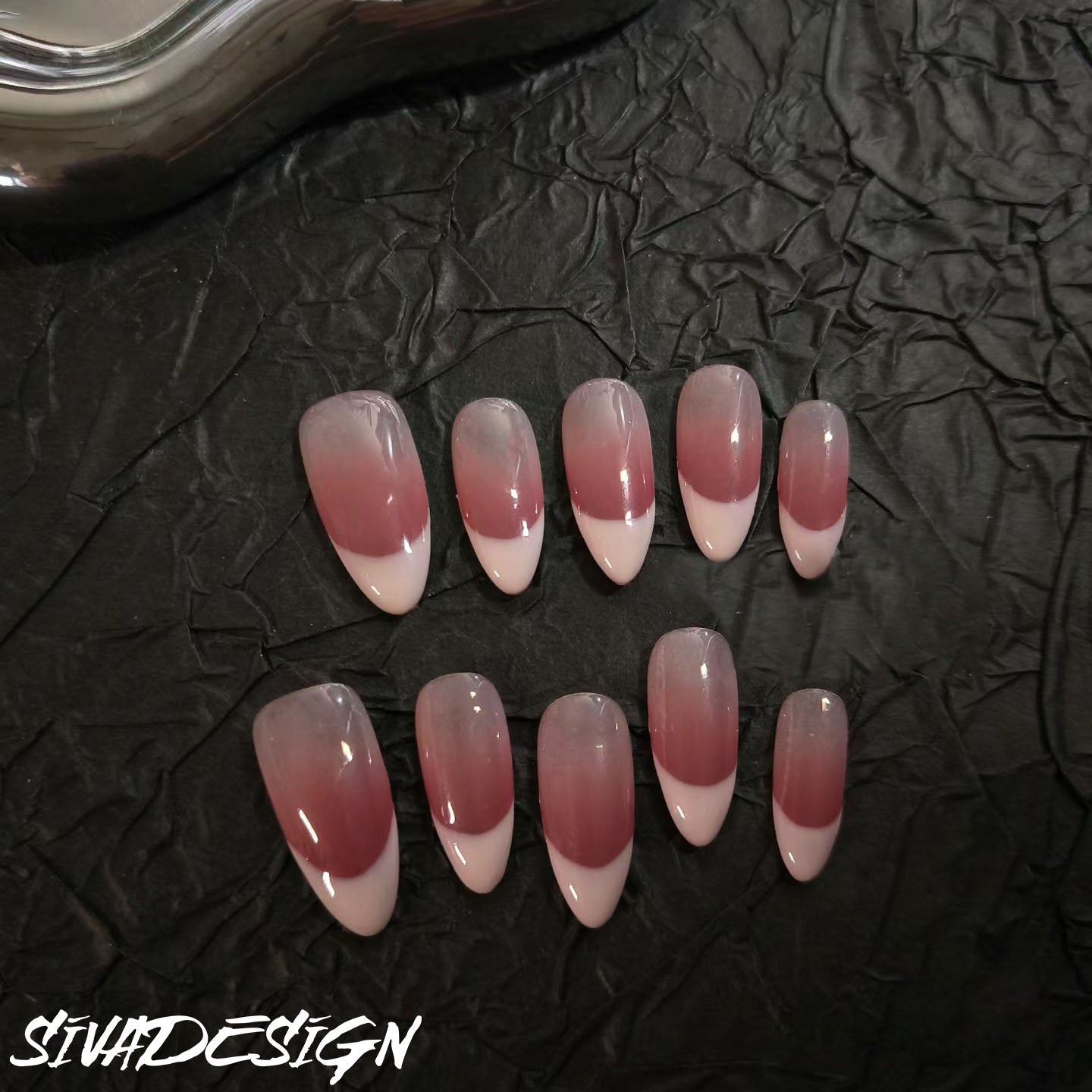 Siva Nail, Pocket Fudge, Ombre subtile, faux ongles faits main