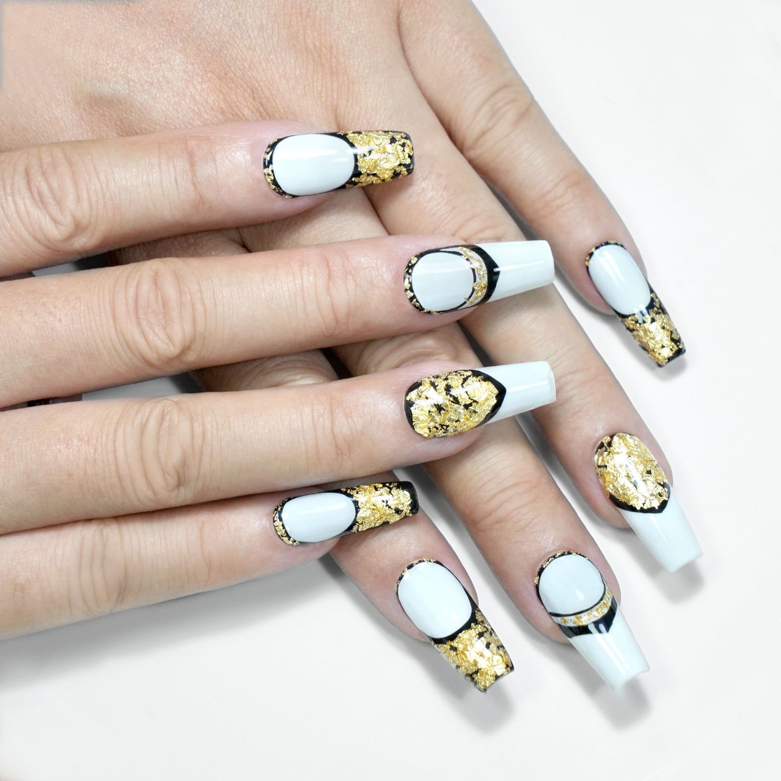 siva-nail-golddust-luxurious-gold-foil-acrylic-press-on-nails-7_3_fb7ad29d-6f25-4fdd-ad1d-2775a1106034