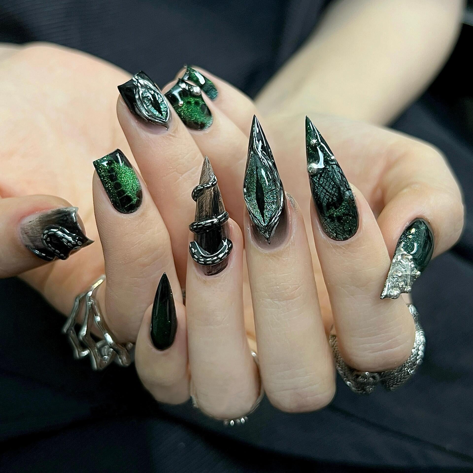 Siva Nail, Mythic Metal, Stiletto Ongles à coller faits main