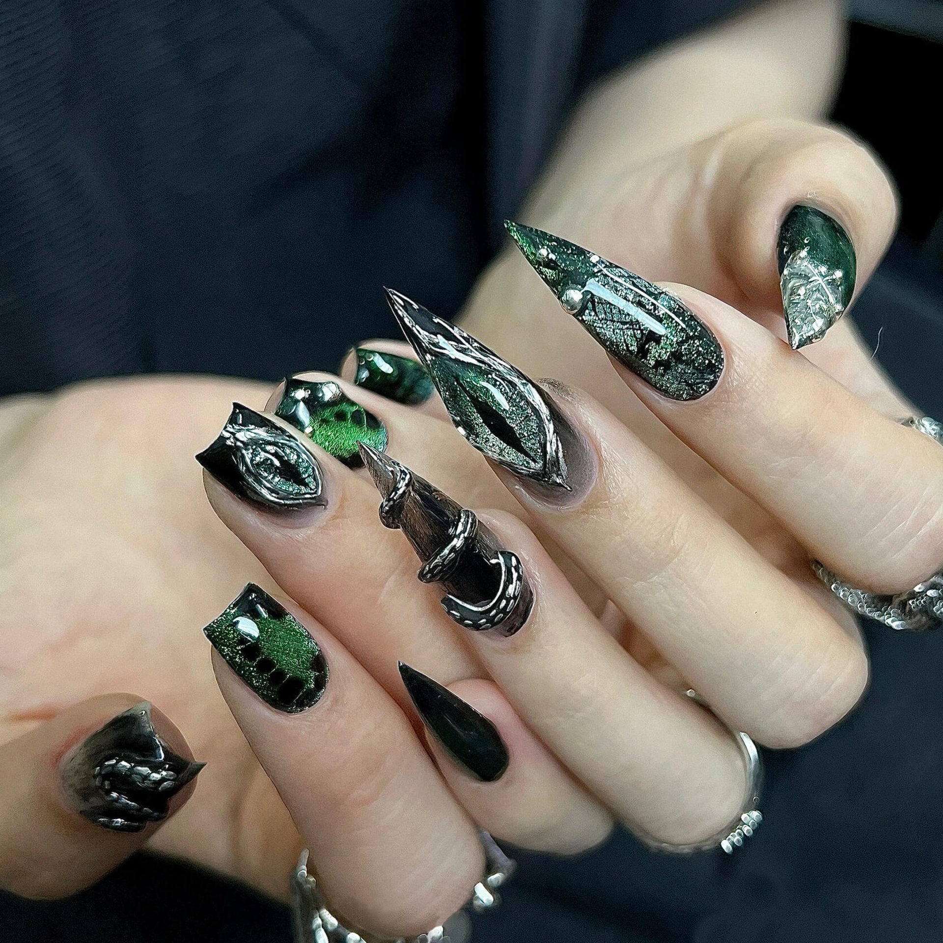 Siva Nail, Mythic Metal, Stiletto Ongles à coller faits main