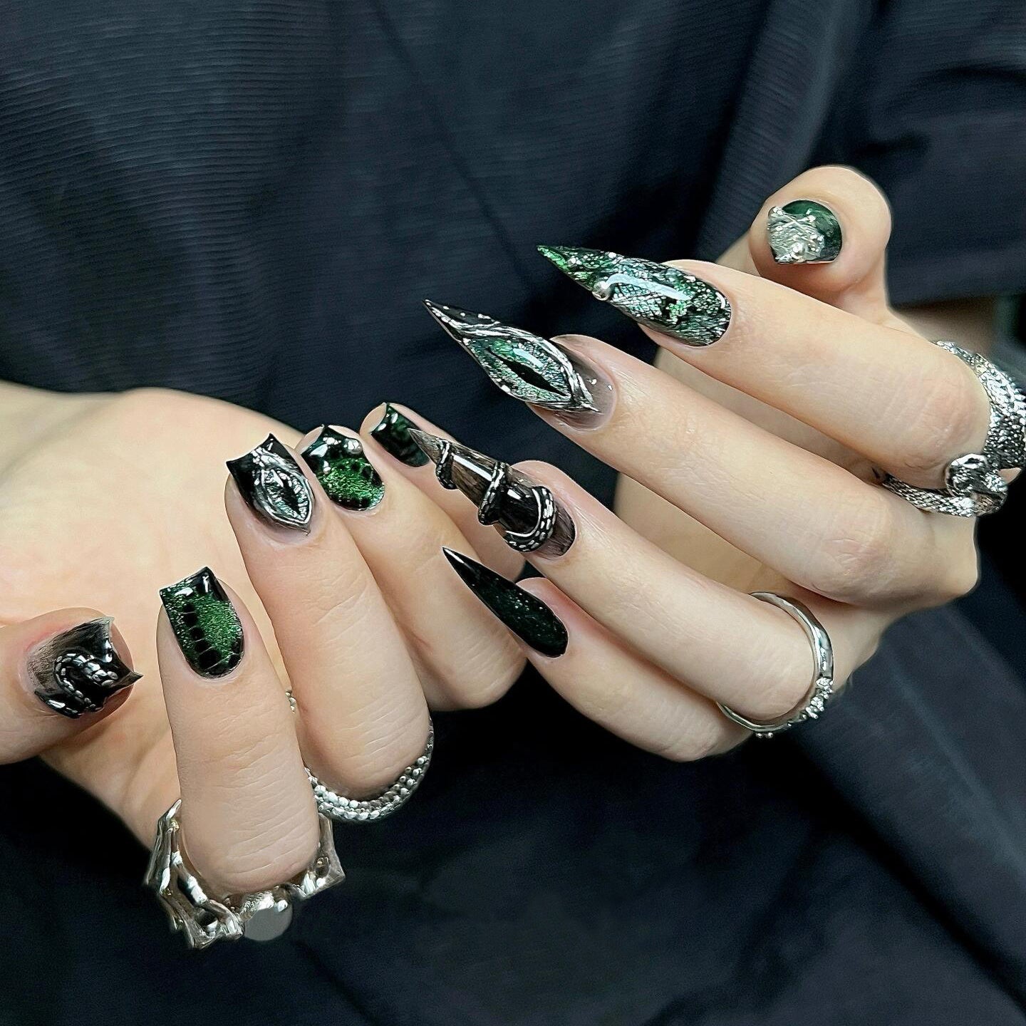 Siva Nail, Mythic Metal, Stiletto Ongles à coller faits main