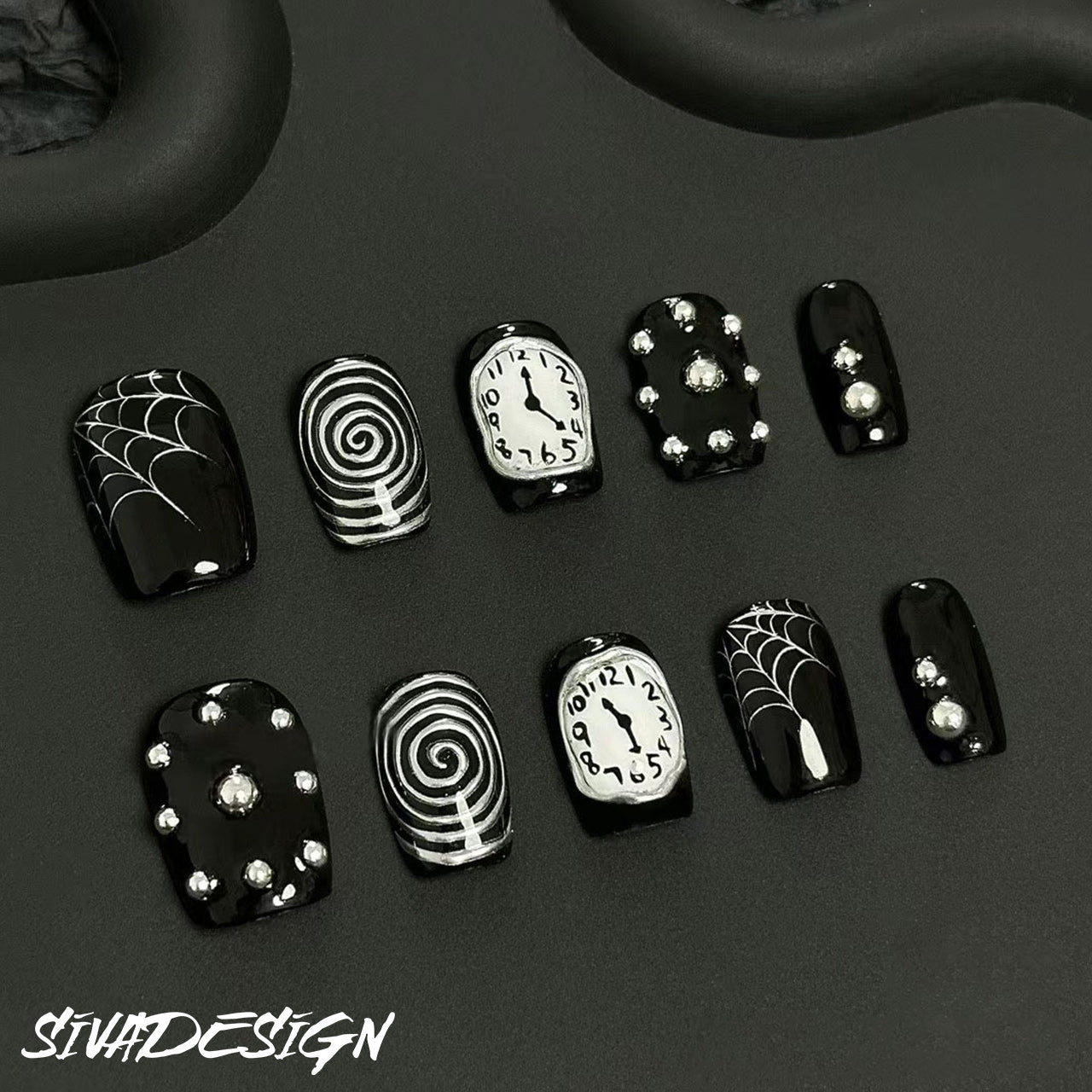 Siva Nail, Gothic Times, ongles pressés artistiques faits à la main