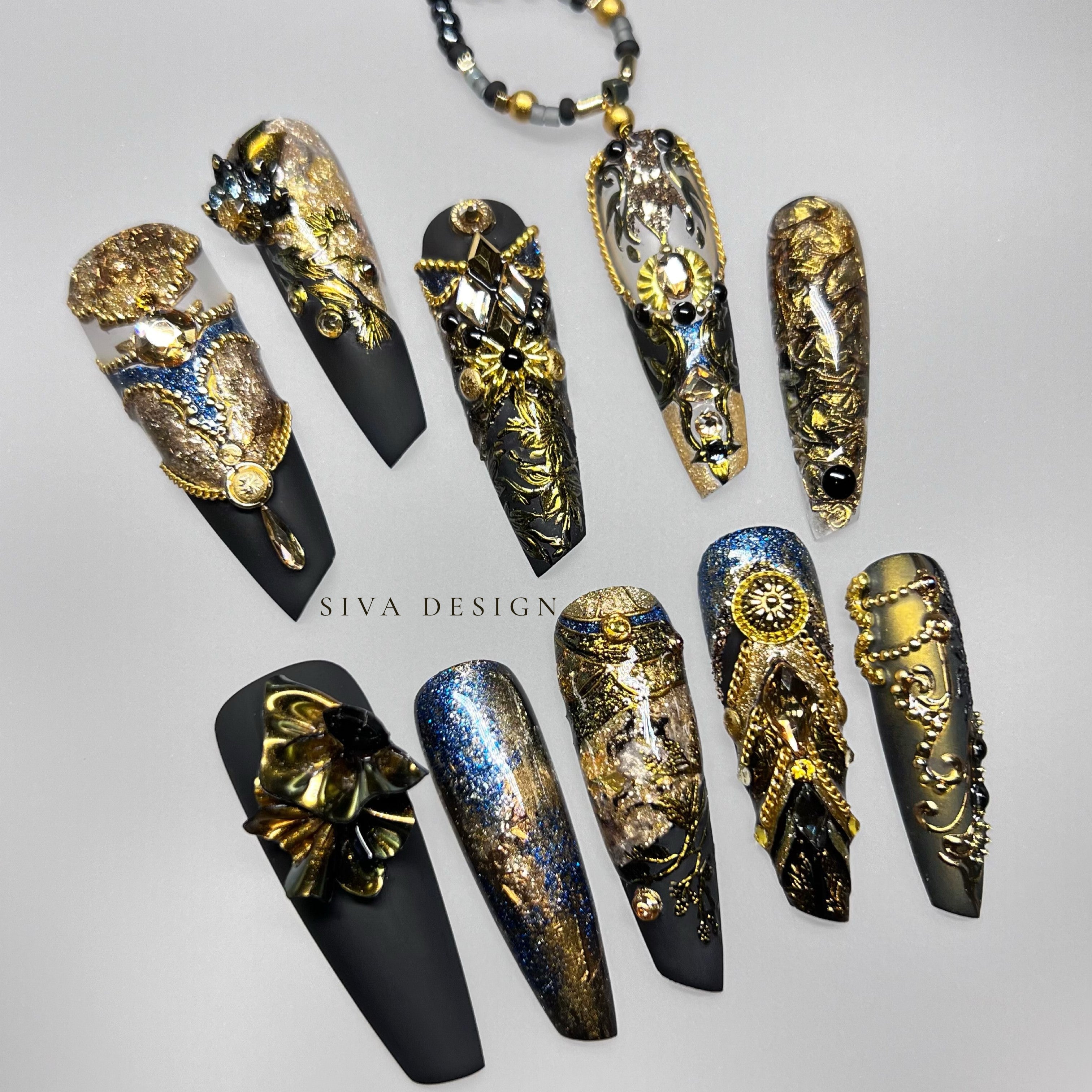 Siva Nail, Golden Revolution, Ongles à coller faits main de luxe