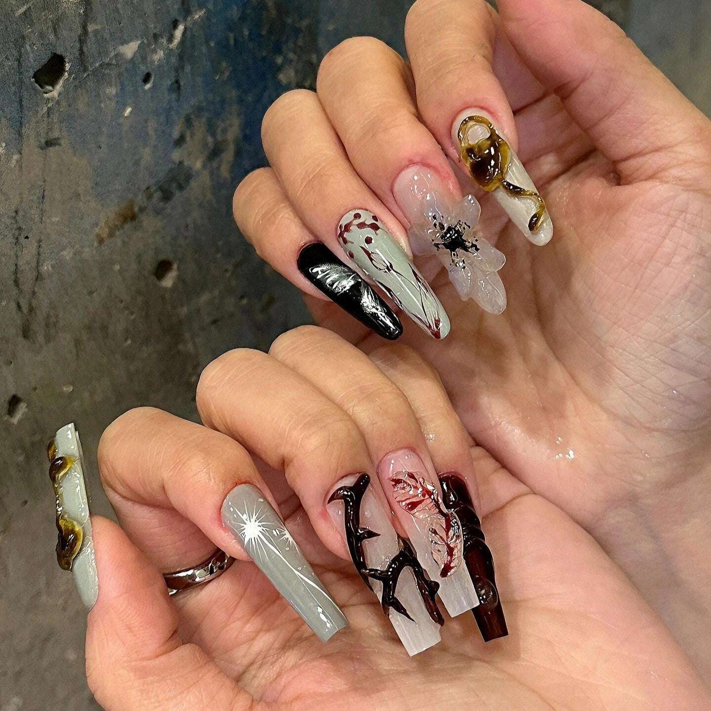 siva-nail-nocturnal-notes-gothic-press-on-nails-Nocturnal-Notes-1-9d04f4e9-fb43-4cba-8df5-338d0a0ceeb3-_2