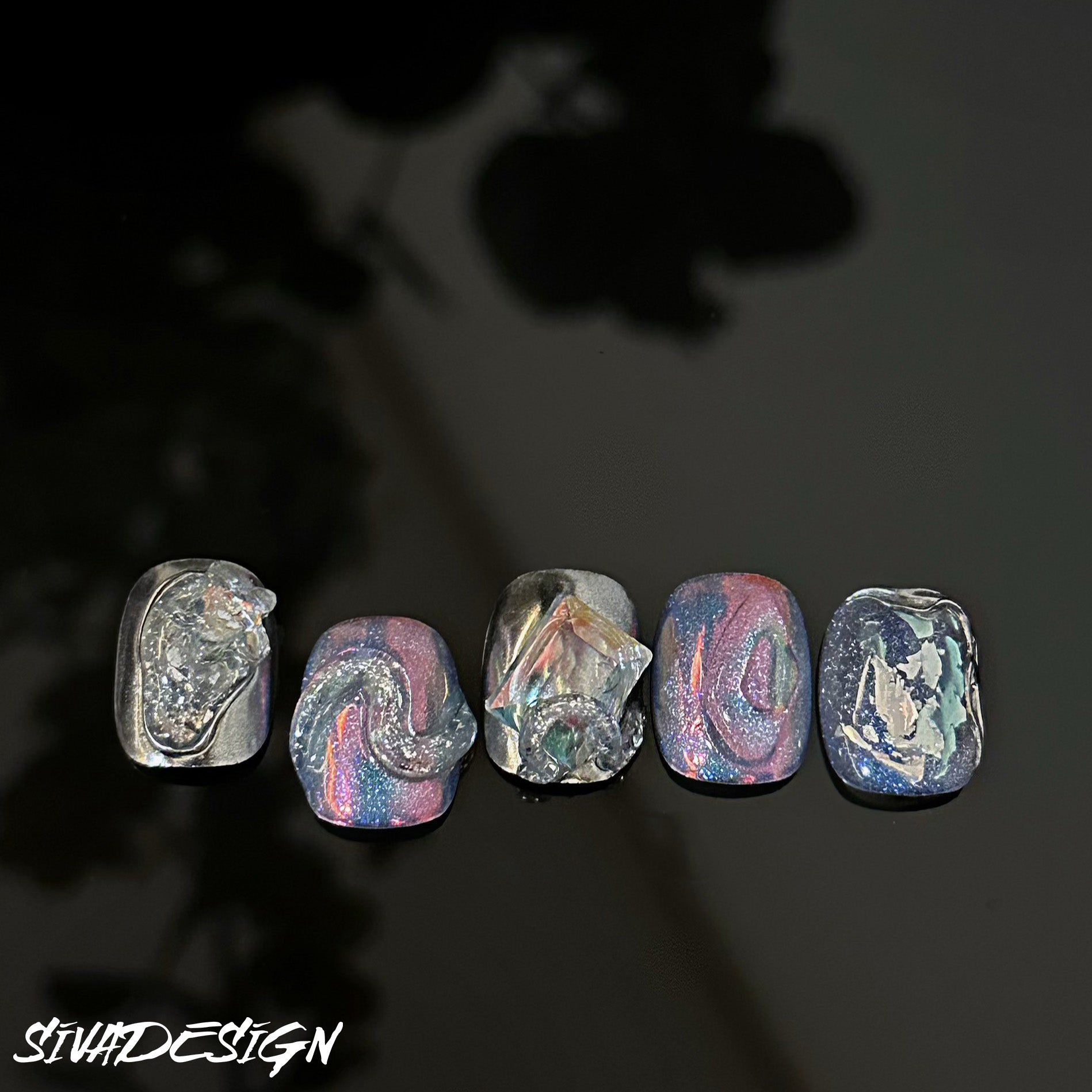 Siva Nail, Prism Fantasy, Enchanting Shine, Ongles à coller faits main