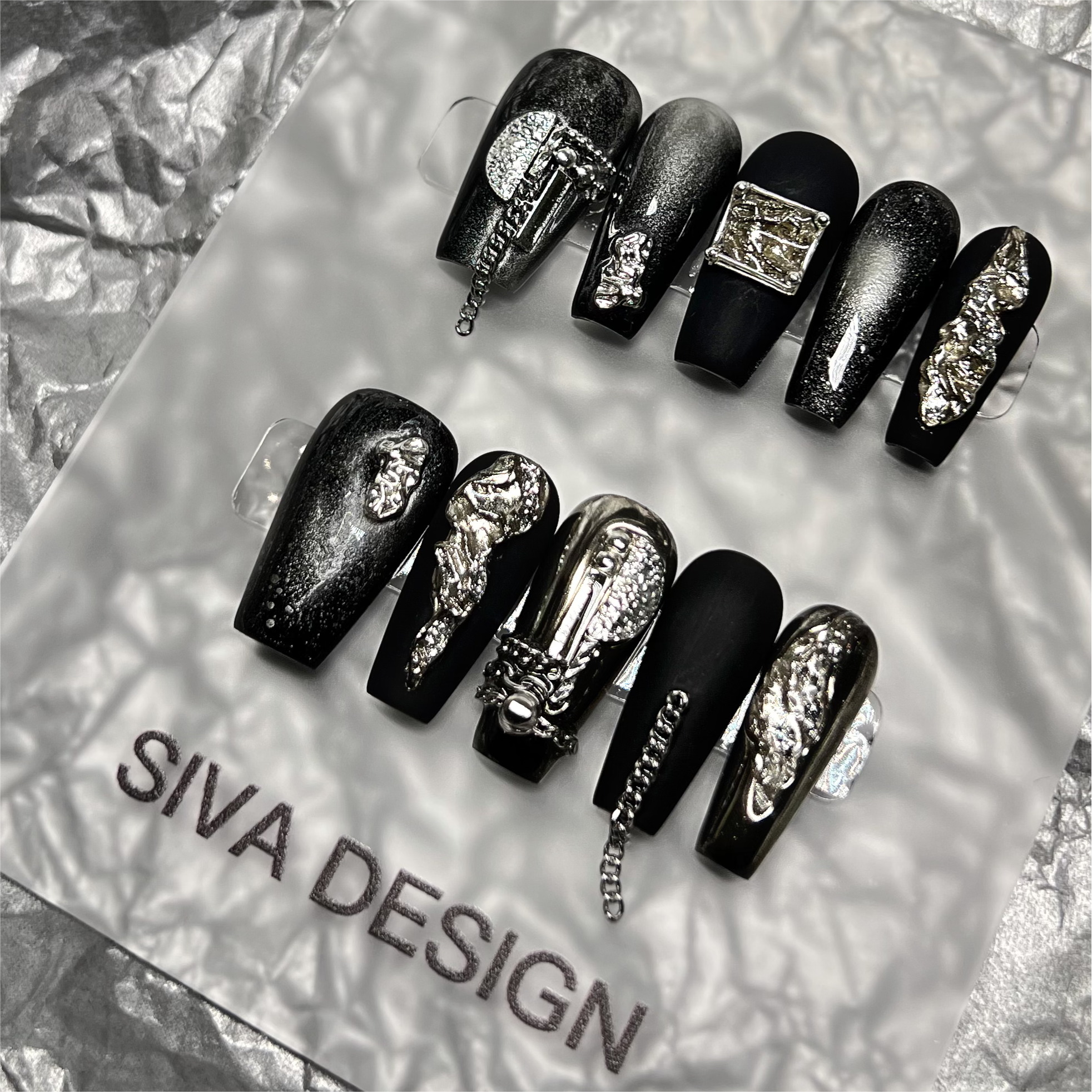 Siva Nail, Midnight Luxe, faux ongles métalliques faits main