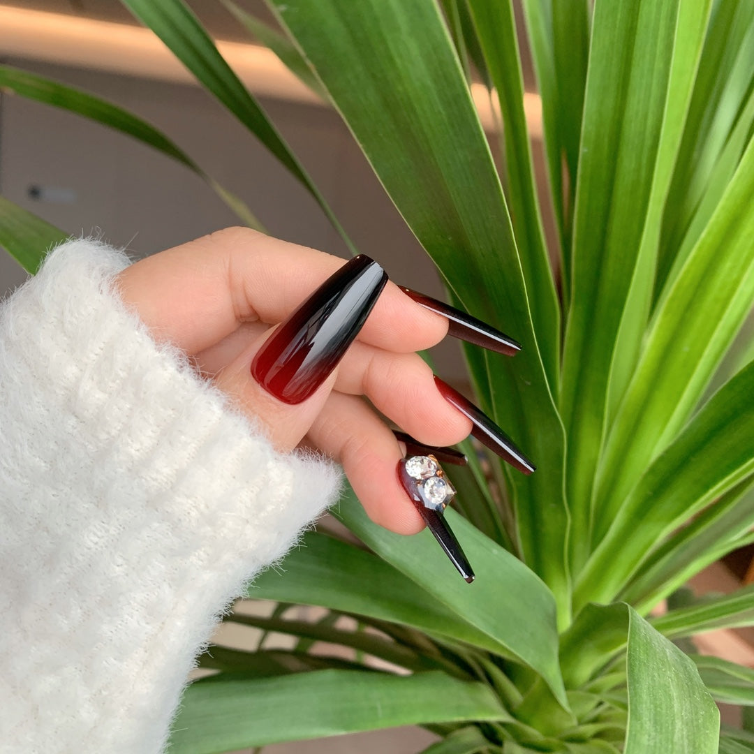 Siva Nail, Regal Wine Drip, ongles à coller faits main luxueux avec dégradé d'hiver