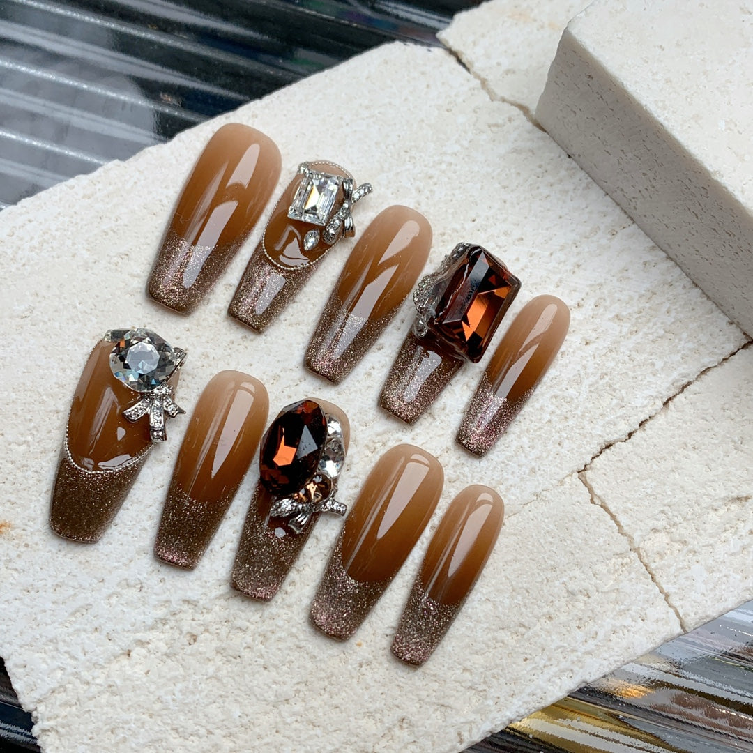 Siva Nail, Cocoa Glitz, strass glamour, ongles pressés faits main